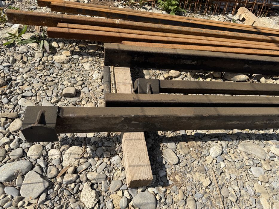 Grinda vibranta cu profil de otel 3,5 - 6 metri QGH ENAR, Motor Honda Gx160, 5.5 CP