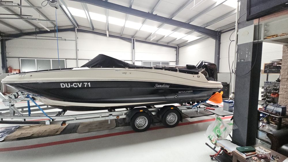 Barca Bayliner VR 5 E