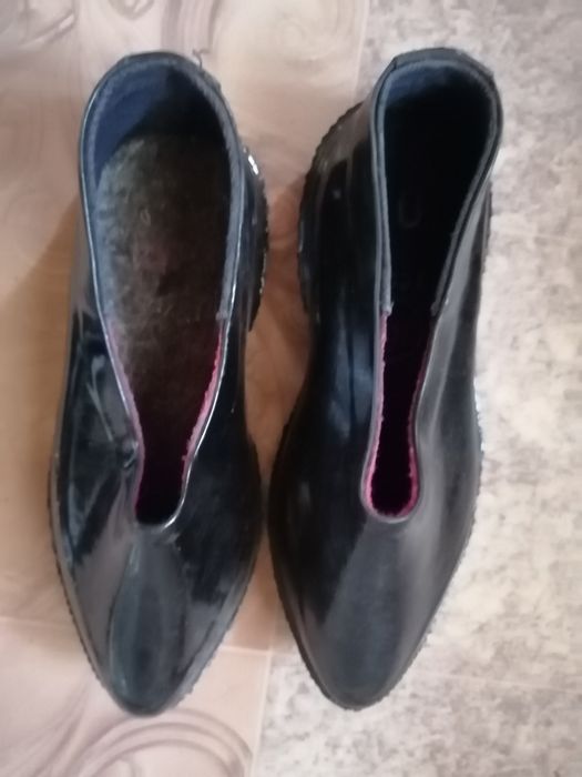 Продам обувь б/у