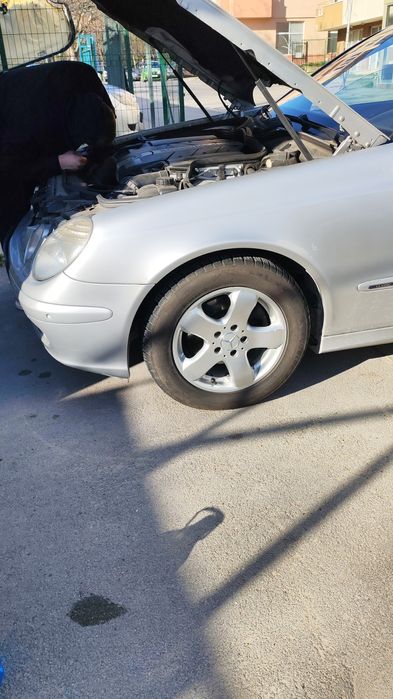 Mercedes Benz E240 V6 177hp