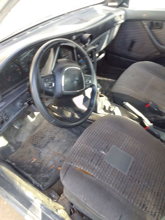 Toyota carina sotilodi