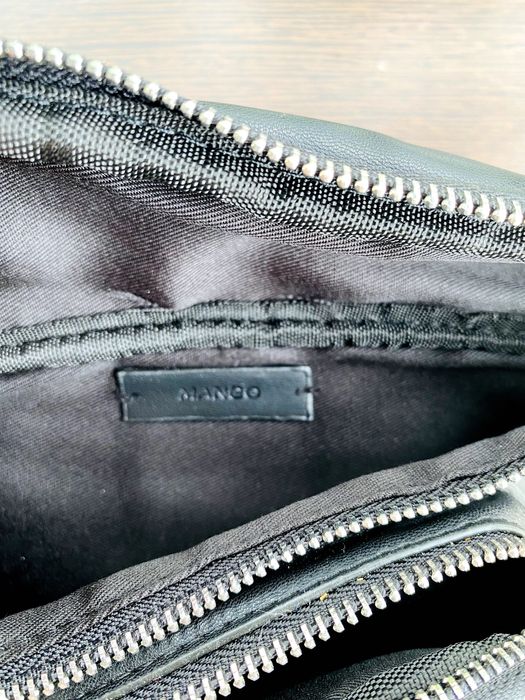 Borseta Mango Neagră tip Crossbody-Waist Bag, Stare foarte buna