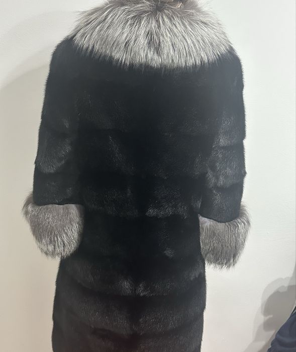 Шуба 290000тг сатылады