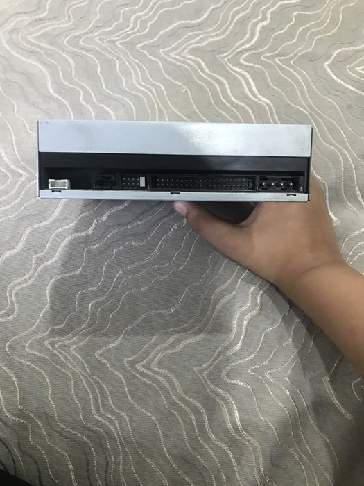 Продам дисковод В хорошем состоянии