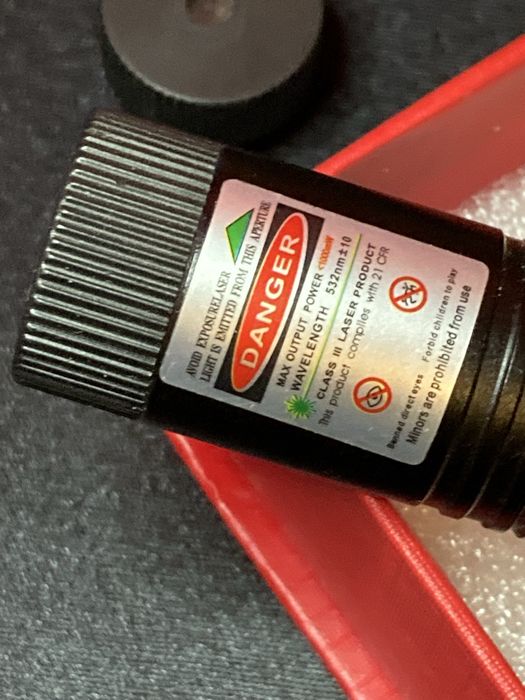 Laser verde puternic
