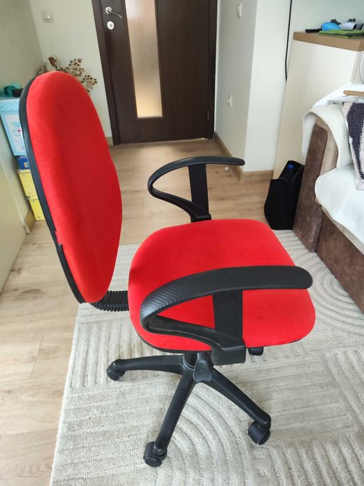 Ученически стол червен