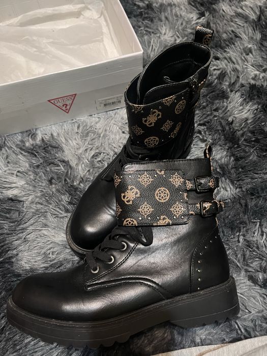 GUESS Оригинални дамски зимни боти