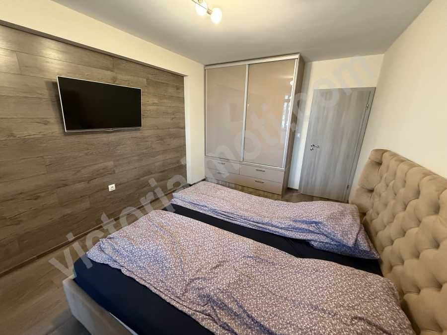 Продава се Тристаен апартамент в Велико Търново, Център - 117 кв.м за 1539 €/кв.м - Снимка #3