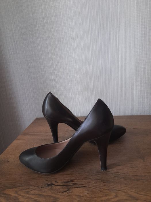 Emporio Armani дамски обувки 39 номер.