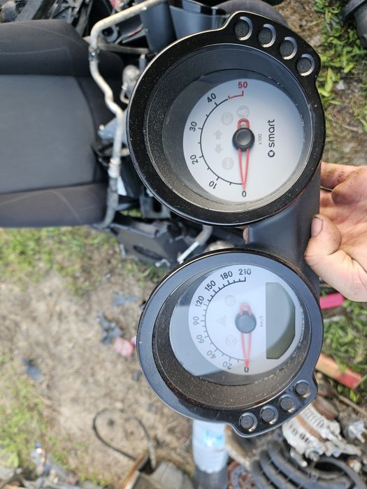 Ceasuri de bord Smart Forfour benzină și diesel