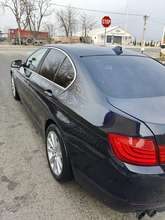 BMW 5 Series 2011 — imagine 4