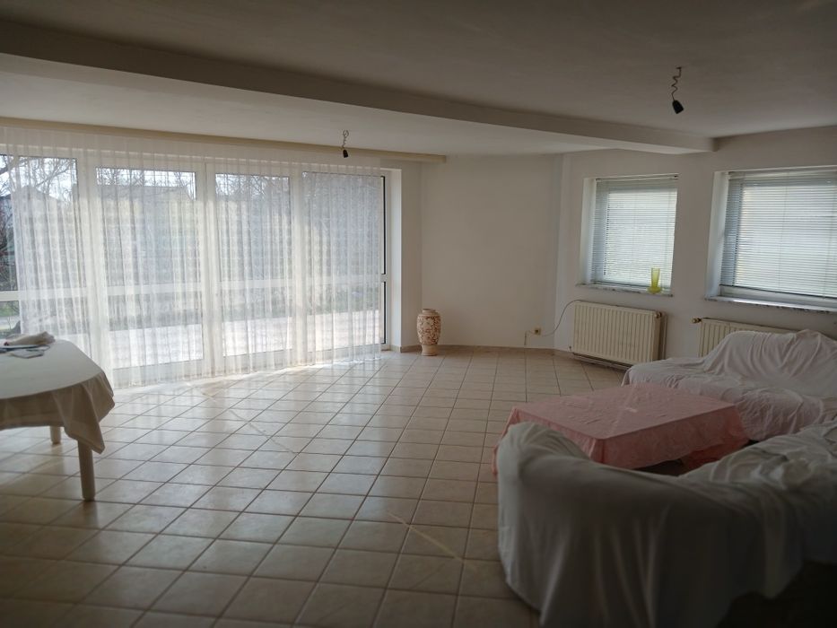 Casa cu 5 camere S+P+E si teren 2000mp