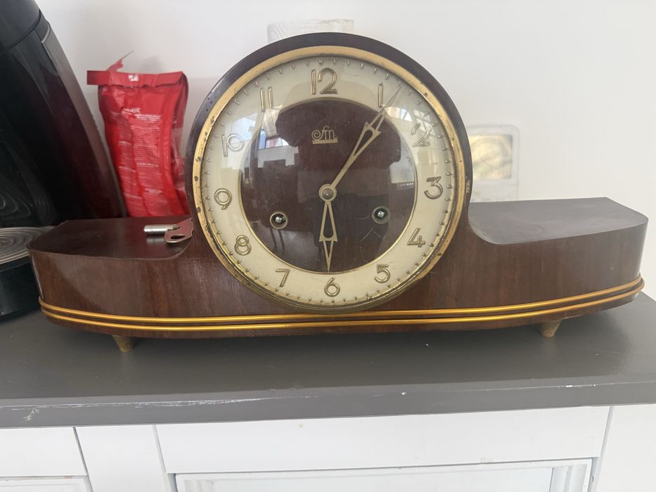 Ceasuri cu pendula mecanic