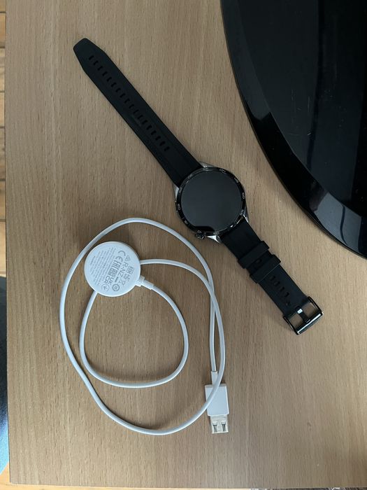 Huawei smart watch 4