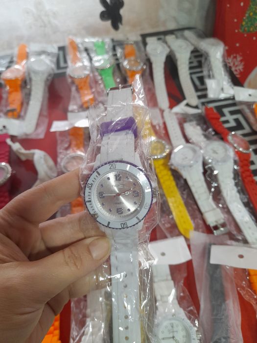 Lot ceasuri colorate 10 buc sau 50 buc