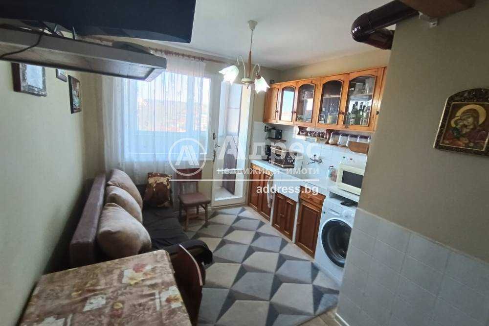 Продава се Двустаен апартамент в Разград, Стефан Караджа - 62 кв.м за 1152 €/кв.м - Снимка #3