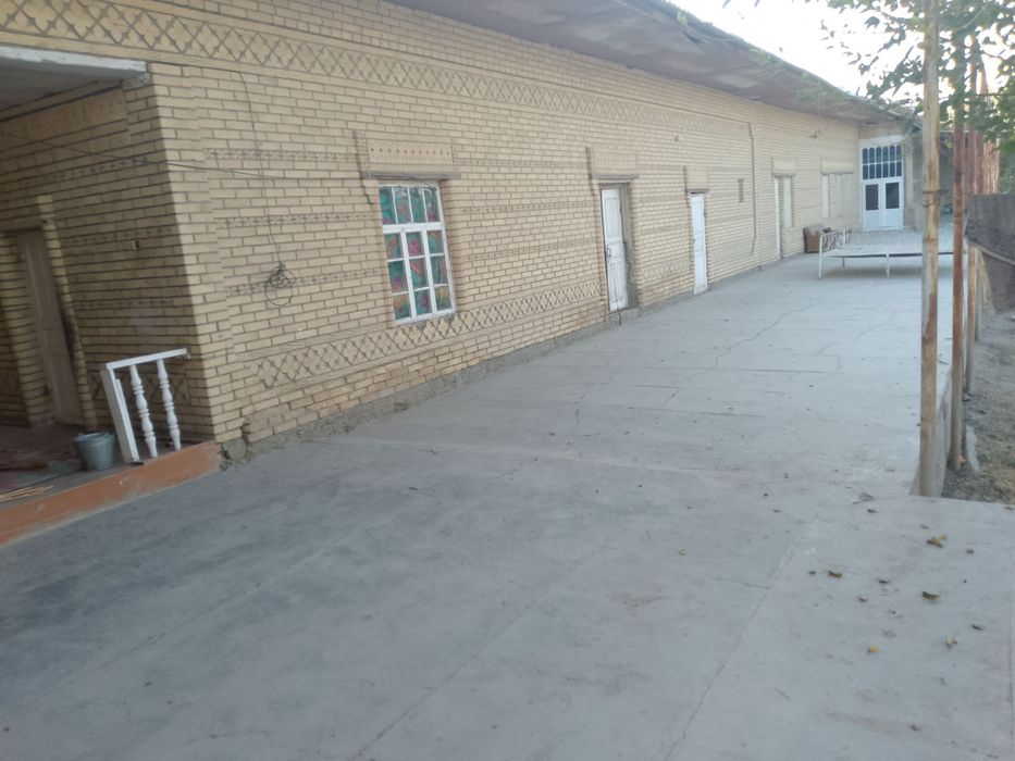 Arendaga Uy (Tayqir ko'cha 40sotix)