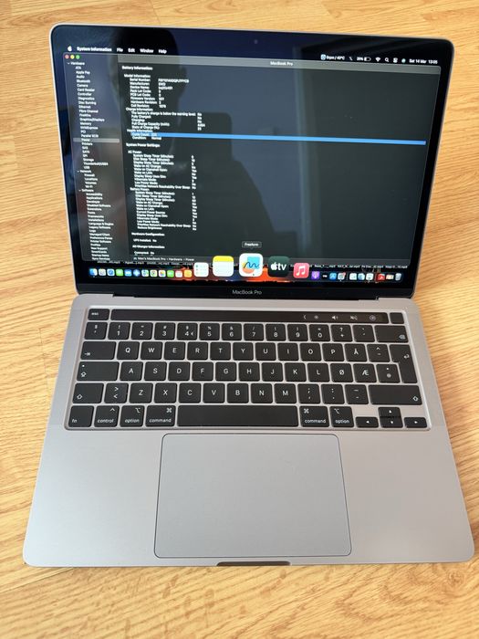 Apple Macbook Pro 13”,3  i5 1TB ssd Touchbar