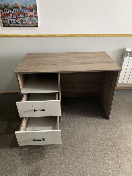 Однотумбовый стол