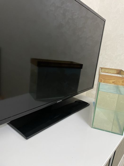 Продаю телевизор Samsung Б/У