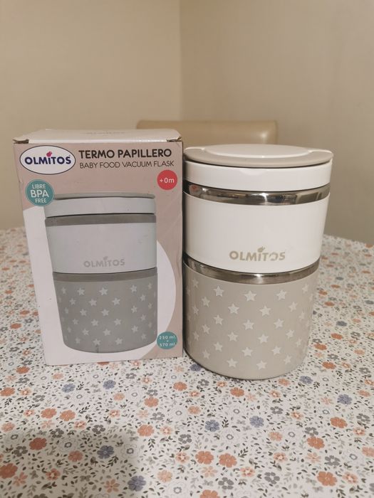 Vând cutie termosuri pentru bebe