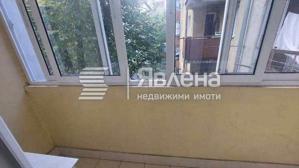 Дава се под наем Двустаен апартамент в София, Център - 78 кв.м за 638.01 € - Снимка #2