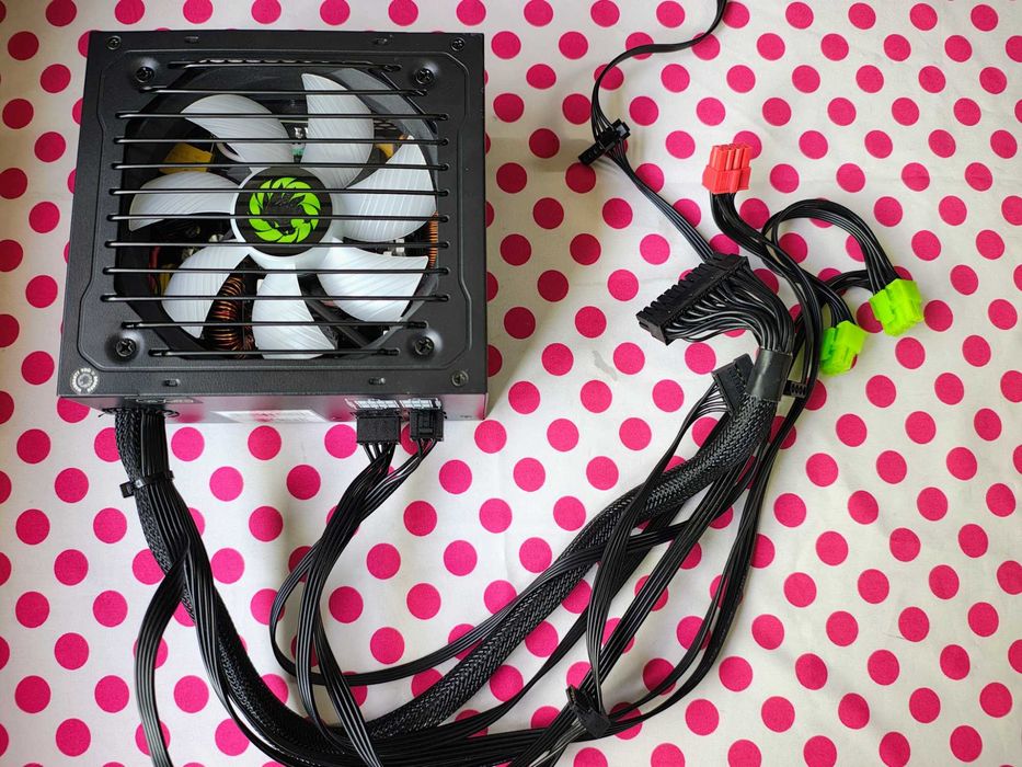 Sursa PC Gamemax VP-700-RGB, 80+ Bronze, 700W