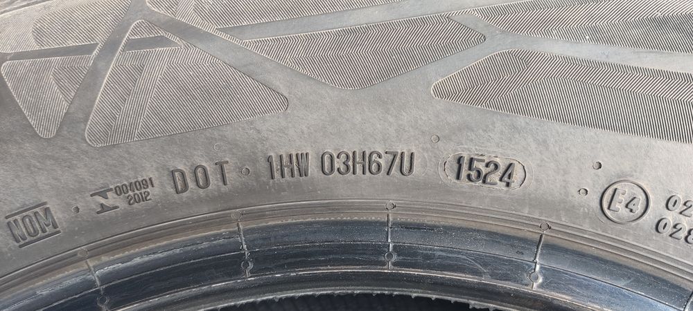 Anvelope vara 215/65/R17