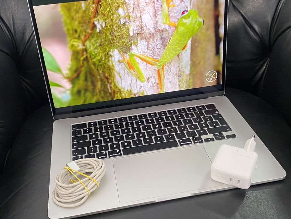 MacBook Air 15-inch/ M3 / 16 Gb RAM / 512 Gb / Silver / Ca nou