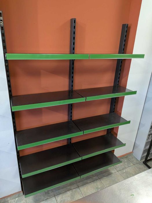 Стелаж за монтаж на стена