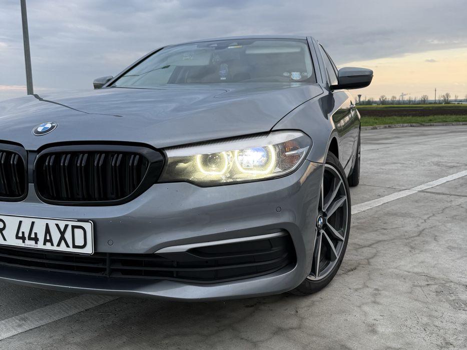 BMW Seria 5 G30 520d xDrive Aut. HUD // LED // Piele