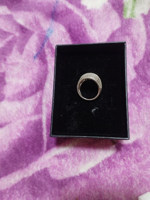 Inel argint 925 cu pietricele – elegant, feminin