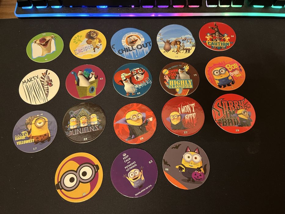 Стикери от албуми, карти, тазота - животни, рекорди и други