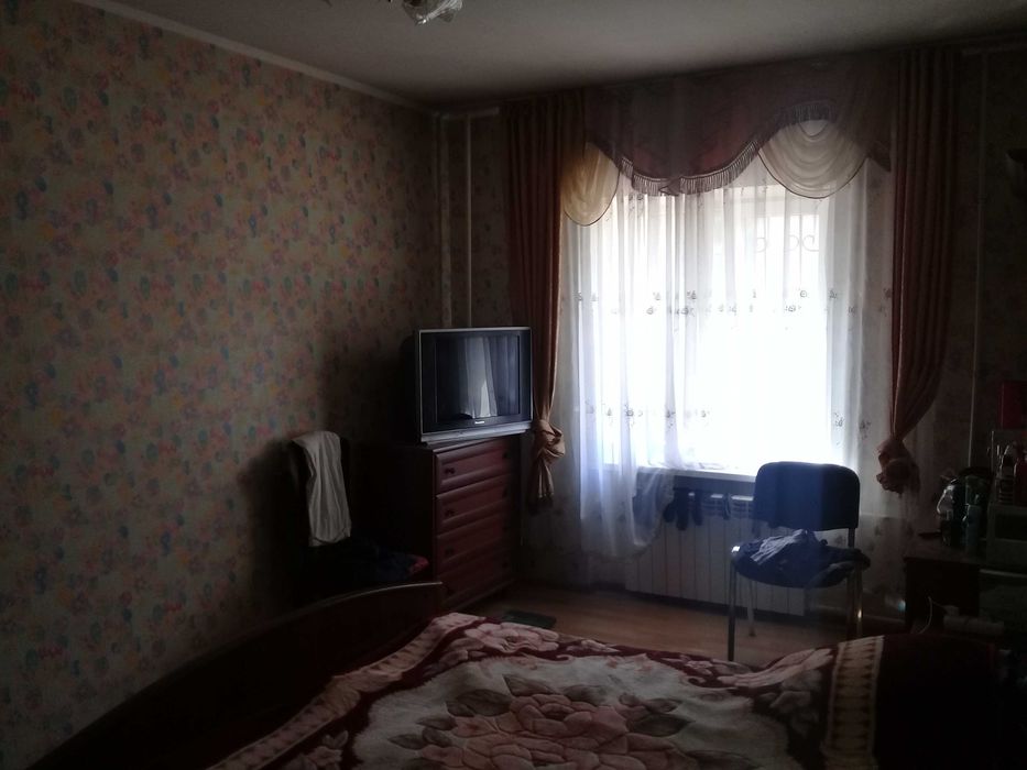 Продам дом трех уровневый