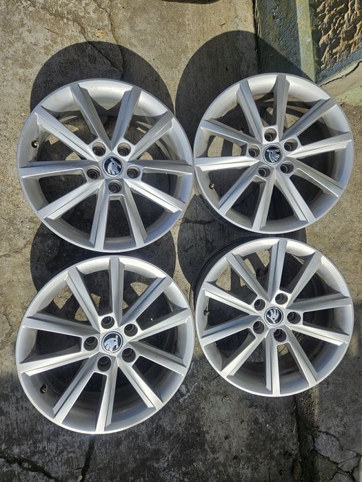 Jante aliaj R17, 5x112  Skoda cu anv. Continental 225 45 R17