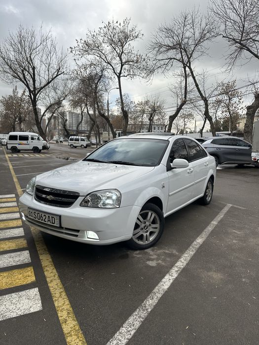 Ласетти Автомат 2009 года