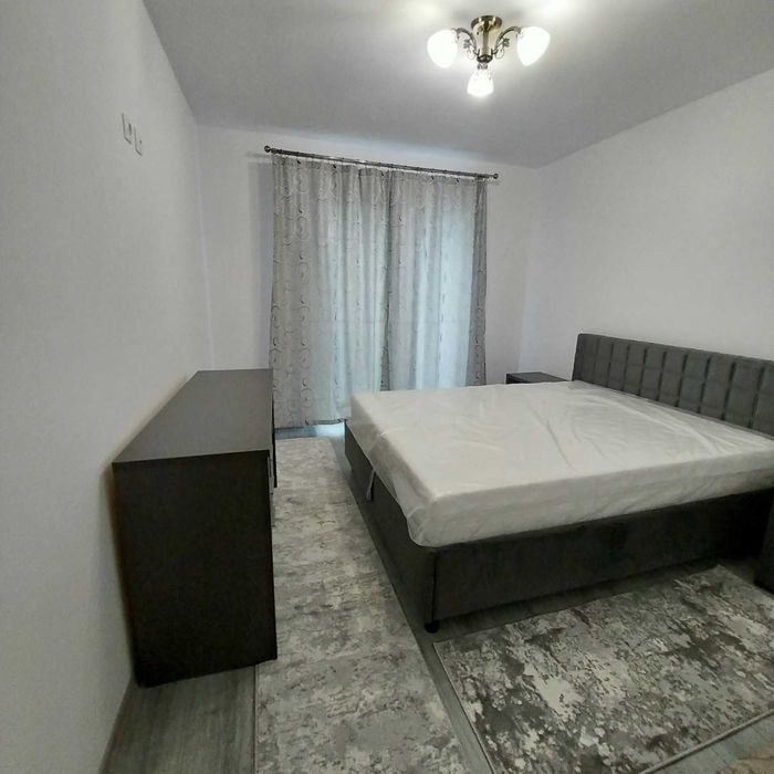Inchiriez Apartament