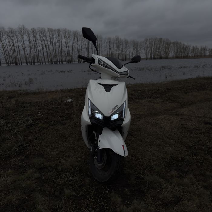 В продаже скутер M8 Pro