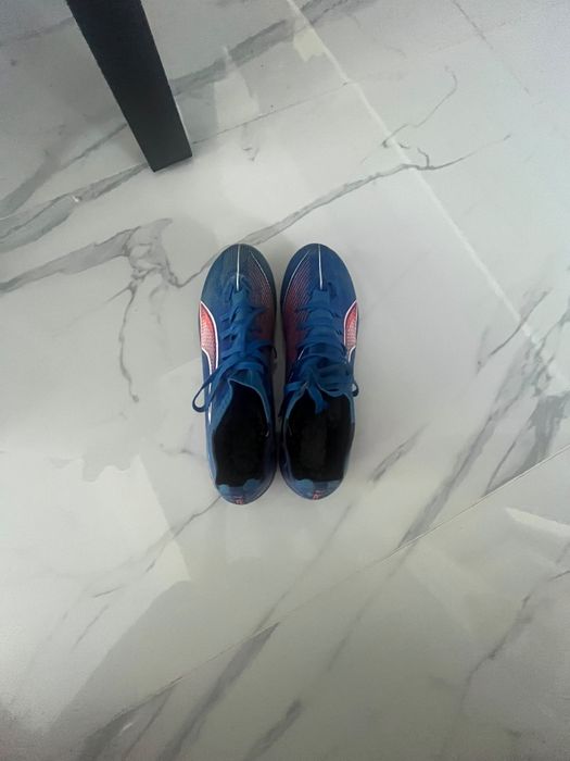 Ghete de fotbal puma mărimea 42,5
