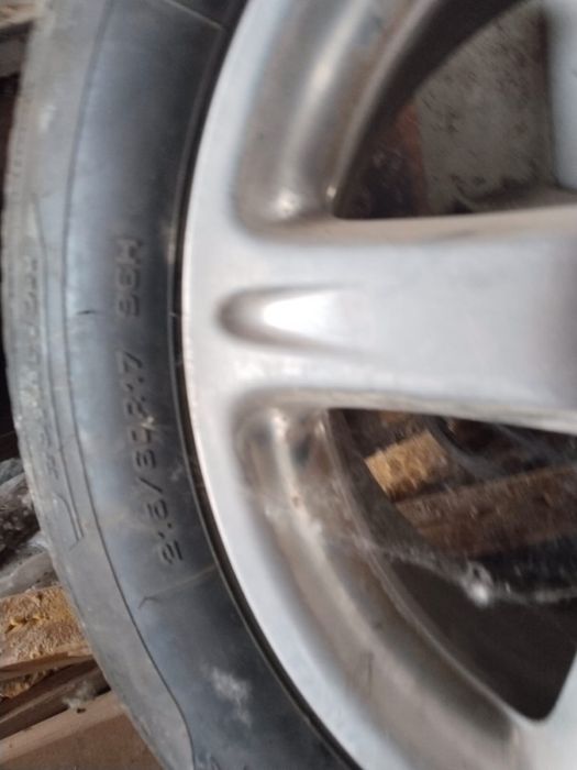 Продам резины с дисками размер 215/60 R17