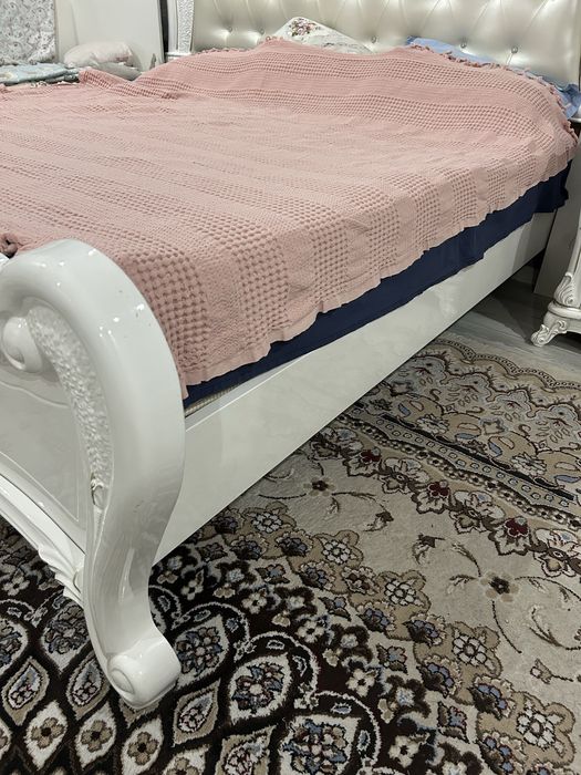 Продам комплект мебели