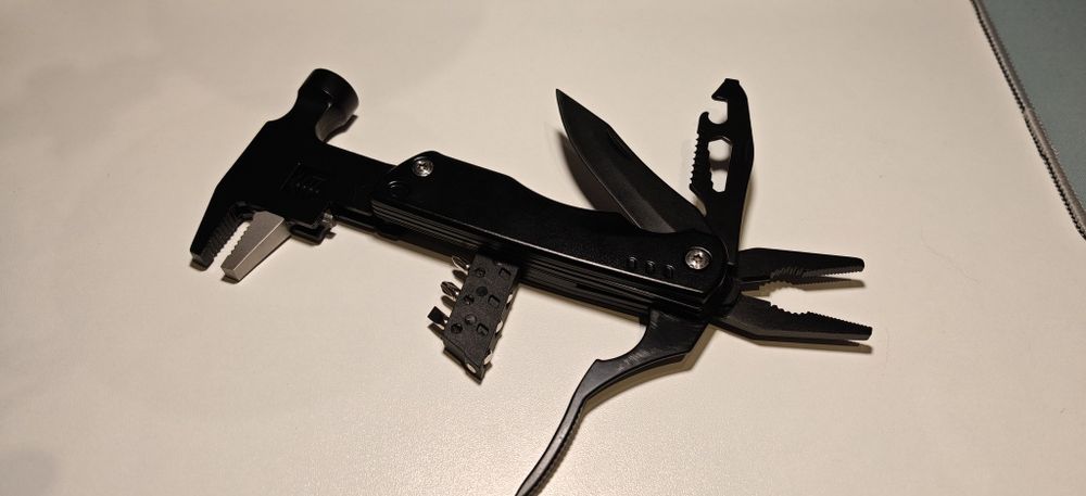 Multitool 6 in 1