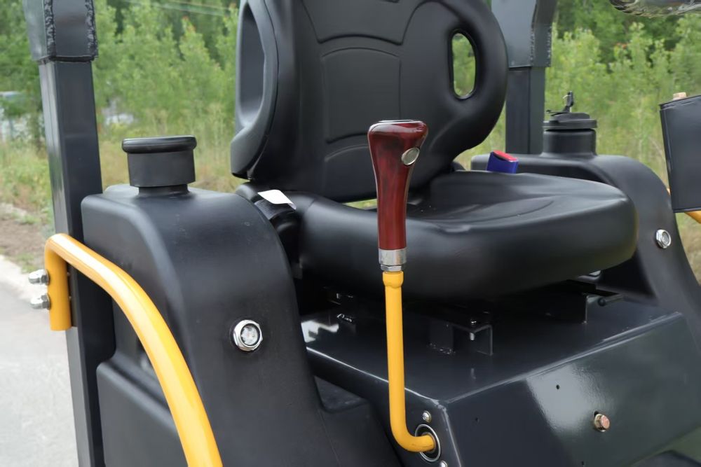 виброкаток 2тонна