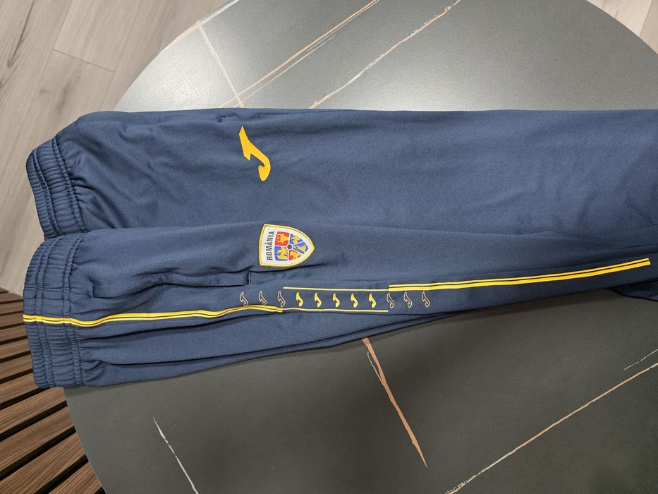 Pantaloni Joma 2025 Marime L