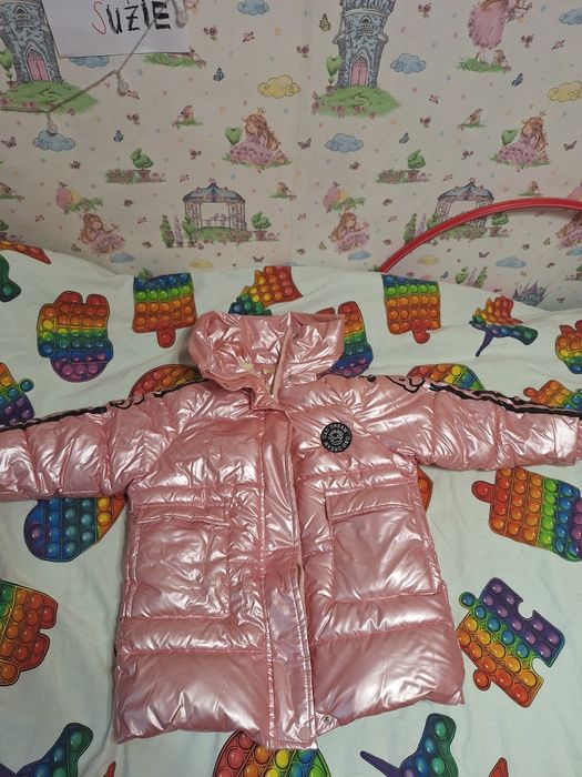 Продам детскую куртку