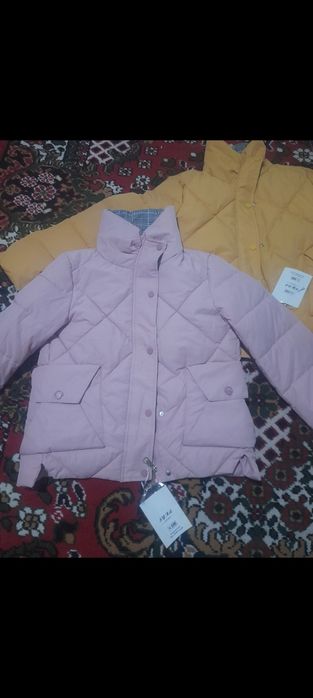Куртка сатылады.