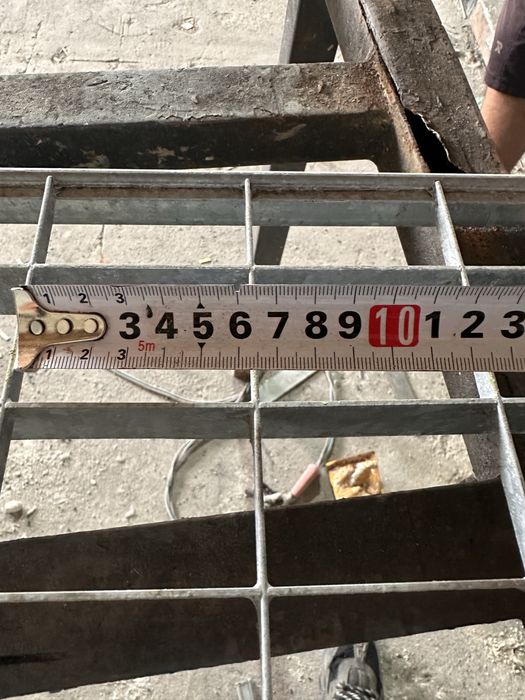 Trepte zincate 110/22