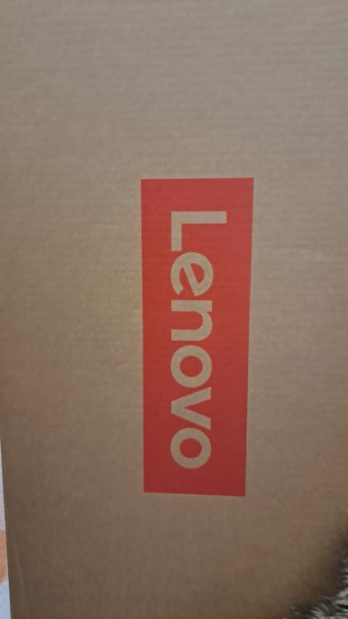 Vand laptop sigilat Lenovo