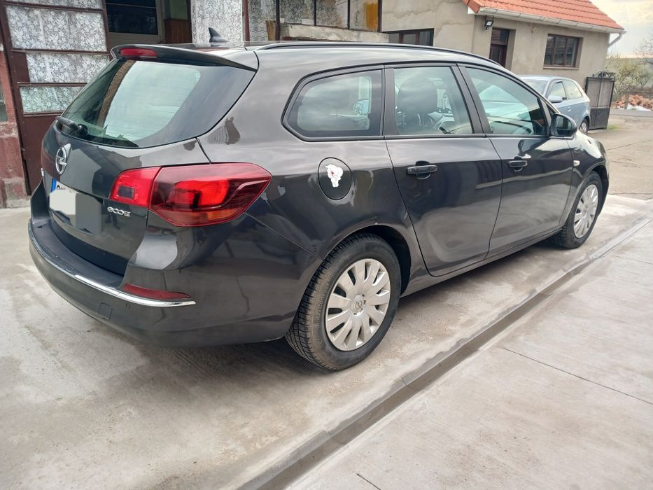 OPEL Astra 2013 — imagine 3