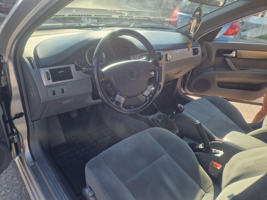 Vând Chevrolet Lacetti prim proprietar